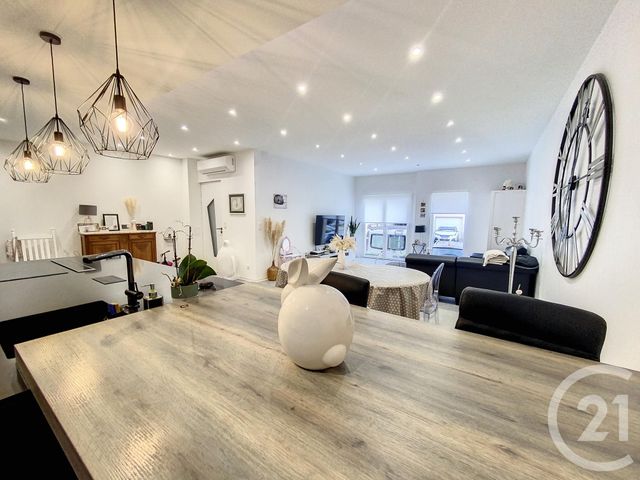 Appartement F4 à louer - 4 pièces - 125.72 m2 - CHALON SUR SAONE - 71 - BOURGOGNE - Century 21 Immobilière Jaurès