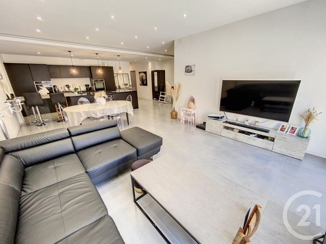 Appartement F4 à louer - 4 pièces - 125.72 m2 - CHALON SUR SAONE - 71 - BOURGOGNE - Century 21 Immobilière Jaurès