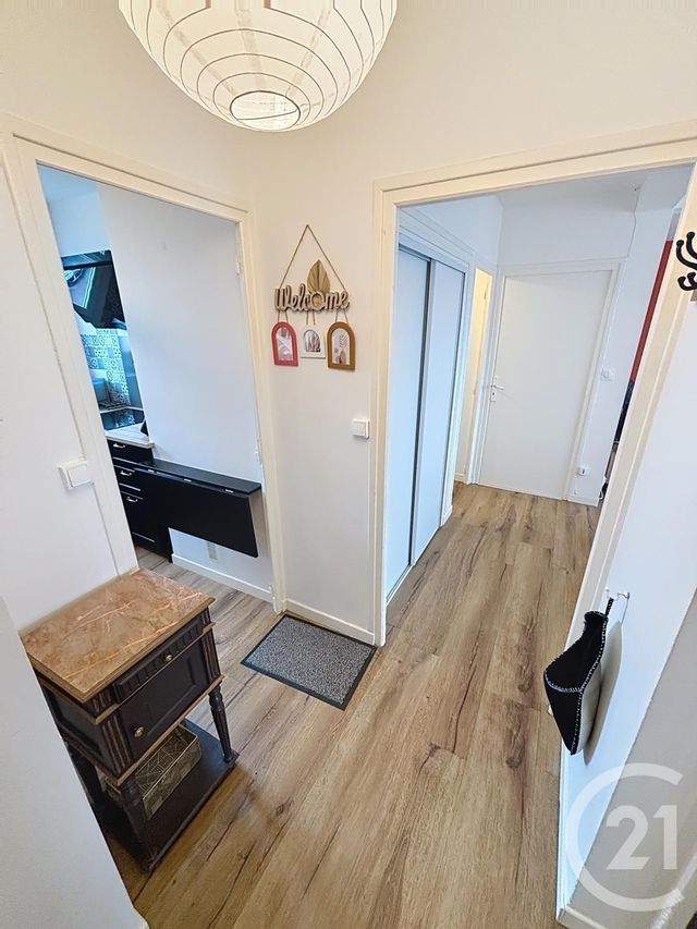 Appartement T4 à louer - 4 pièces - 63.66 m2 - CHALON SUR SAONE - 71 - BOURGOGNE - Century 21 Immobilière Jaurès