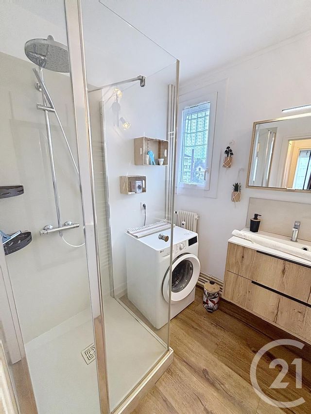 Appartement T4 à louer - 4 pièces - 63.66 m2 - CHALON SUR SAONE - 71 - BOURGOGNE - Century 21 Immobilière Jaurès