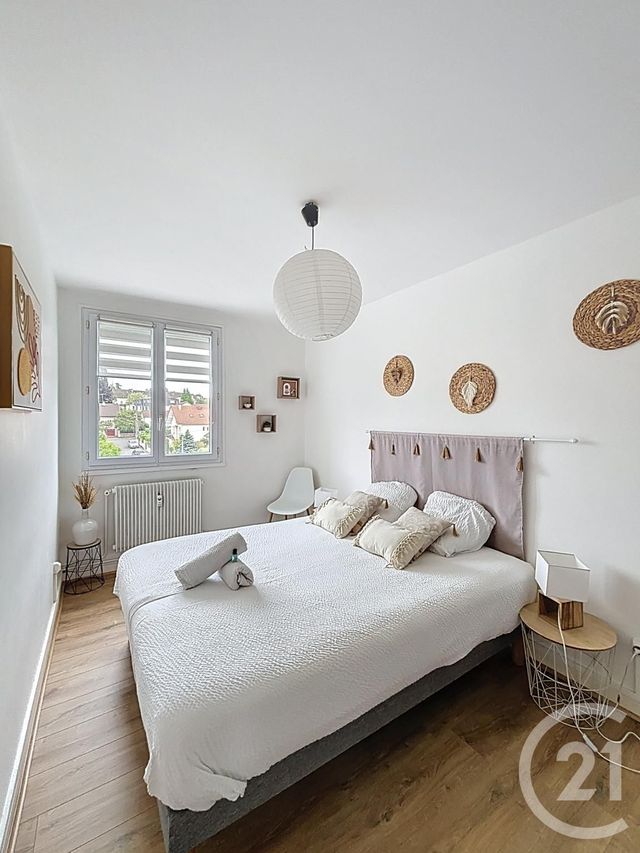 Appartement T4 à louer - 4 pièces - 63.66 m2 - CHALON SUR SAONE - 71 - BOURGOGNE - Century 21 Immobilière Jaurès