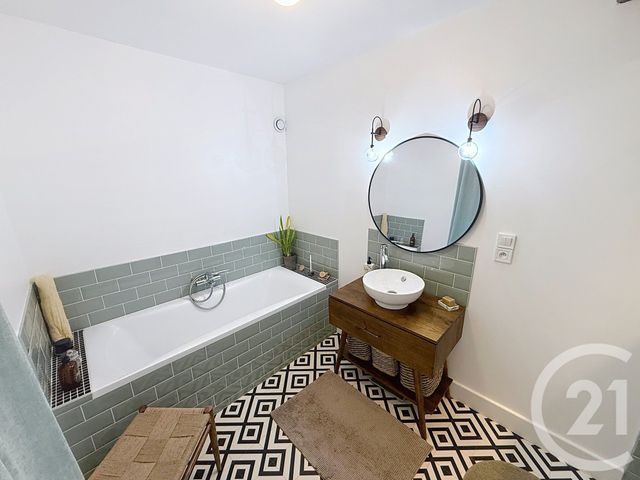 Appartement F4 à louer - 4 pièces - 84.48 m2 - CHALON SUR SAONE - 71 - BOURGOGNE - Century 21 Immobilière Jaurès