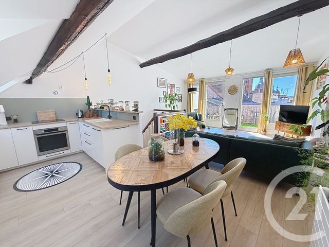 Appartement F4 à louer - 4 pièces - 84.48 m2 - CHALON SUR SAONE - 71 - BOURGOGNE - Century 21 Immobilière Jaurès