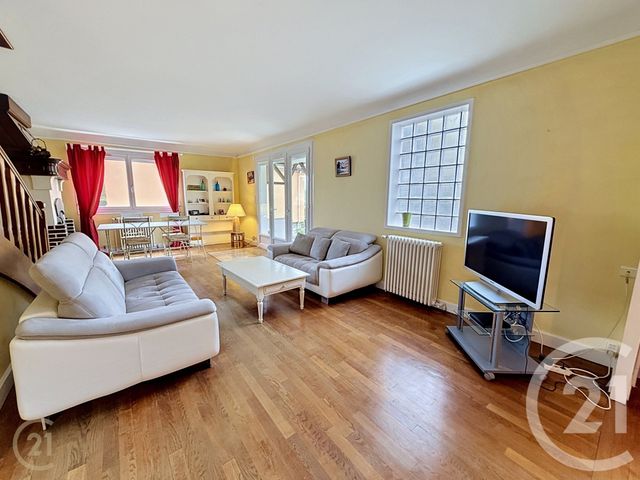maison à vendre - 5 pièces - 130.0 m2 - CHATENOY LE ROYAL - 71 - BOURGOGNE - Century 21 Immobilière Jaurès