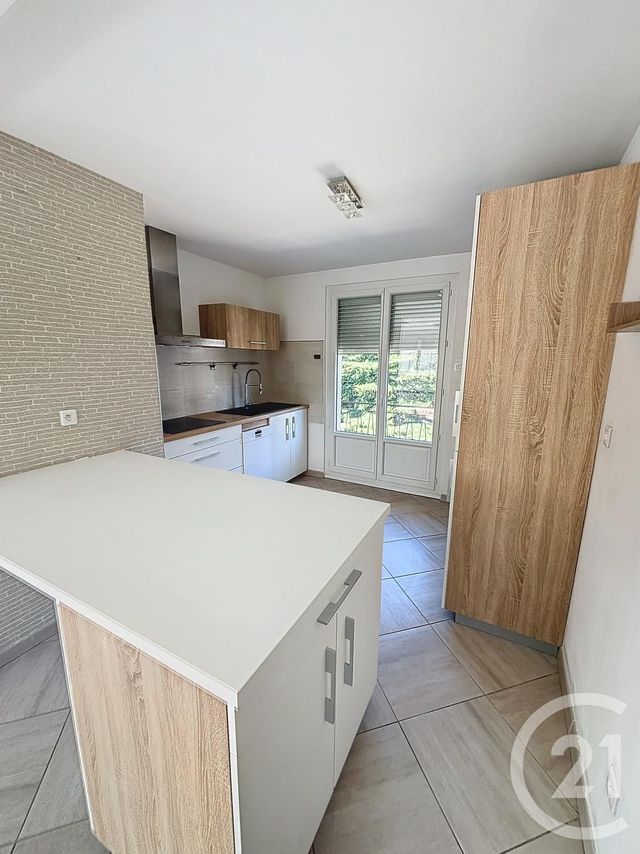 Appartement F4 à louer - 4 pièces - 75.77 m2 - CHALON SUR SAONE - 71 - BOURGOGNE - Century 21 Immobilière Jaurès