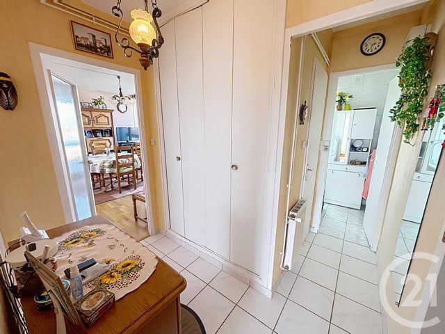 Appartement F3 à vendre - 3 pièces - 54.75 m2 - CHALON SUR SAONE - 71 - BOURGOGNE - Century 21 Immobilière Jaurès