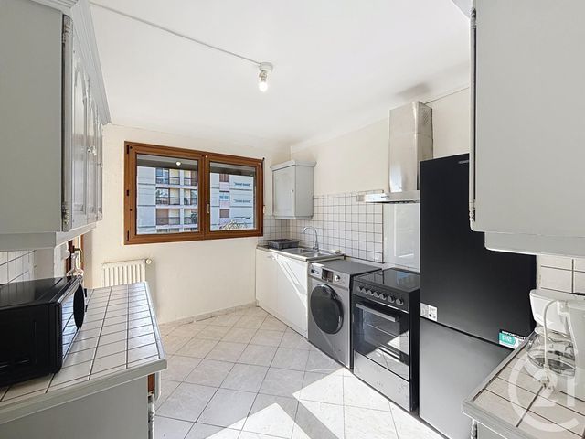 Appartement F3 à louer - 3 pièces - 73.75 m2 - ST REMY - 71 - BOURGOGNE - Century 21 Immobilière Jaurès
