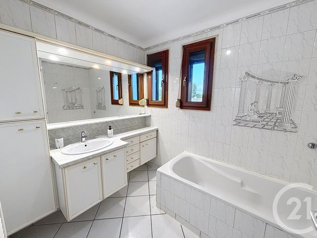 Appartement F3 à louer - 3 pièces - 73.75 m2 - ST REMY - 71 - BOURGOGNE - Century 21 Immobilière Jaurès