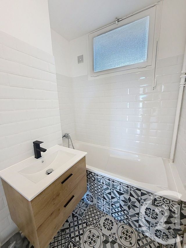 Appartement F4 à vendre - 4 pièces - 76.45 m2 - CHALON SUR SAONE - 71 - BOURGOGNE - Century 21 Immobilière Jaurès
