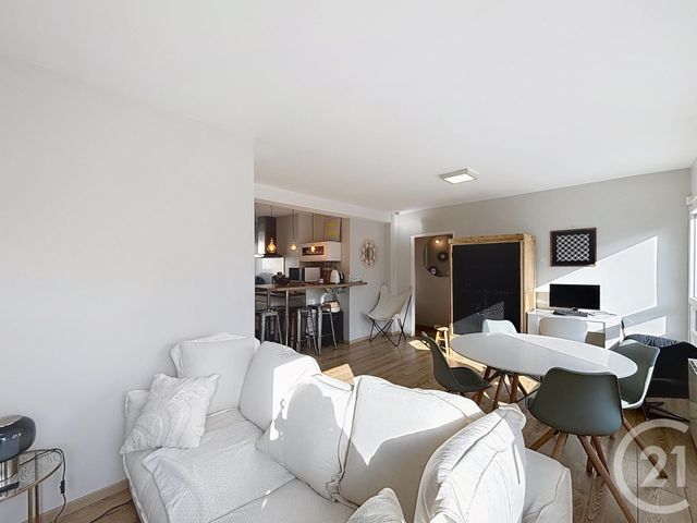 Appartement T3 à louer - 3 pièces - 57.73 m2 - CHALON SUR SAONE - 71 - BOURGOGNE - Century 21 Immobilière Jaurès