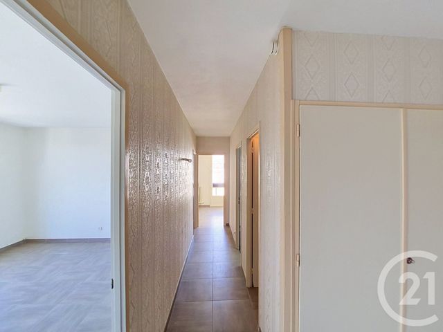 Appartement T3 à vendre - 3 pièces - 58.4 m2 - CHALON SUR SAONE - 71 - BOURGOGNE - Century 21 Immobilière Jaurès