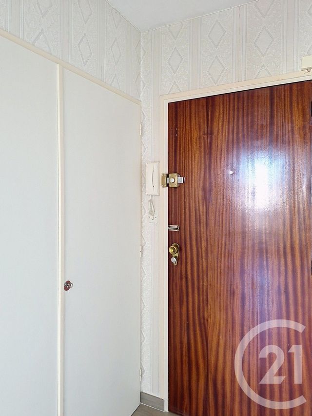 Appartement T3 à vendre - 3 pièces - 58.4 m2 - CHALON SUR SAONE - 71 - BOURGOGNE - Century 21 Immobilière Jaurès