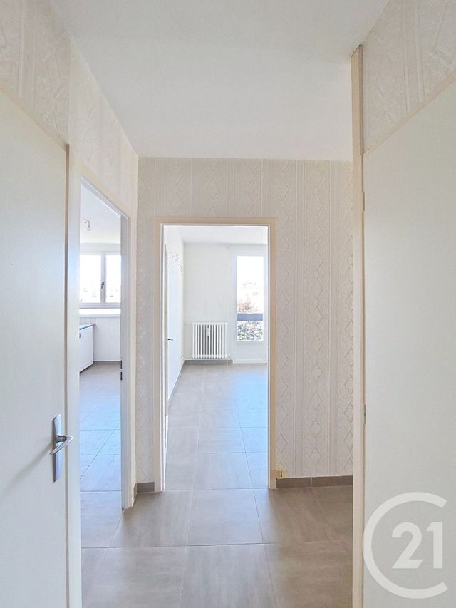 Appartement T3 à vendre - 3 pièces - 58.4 m2 - CHALON SUR SAONE - 71 - BOURGOGNE - Century 21 Immobilière Jaurès