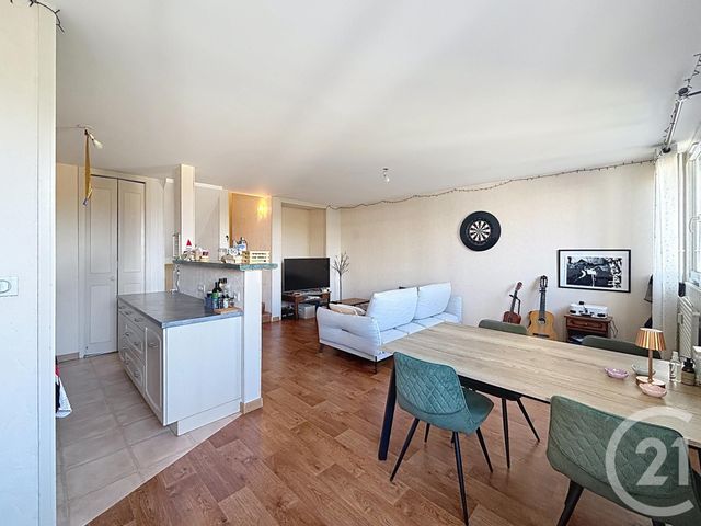 Appartement Duplex à louer - 3 pièces - 71.92 m2 - CHALON SUR SAONE - 71 - BOURGOGNE - Century 21 Immobilière Jaurès