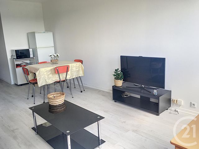 Appartement F1 à louer - 1 pièce - 26.2 m2 - CHALON SUR SAONE - 71 - BOURGOGNE - Century 21 Immobilière Jaurès