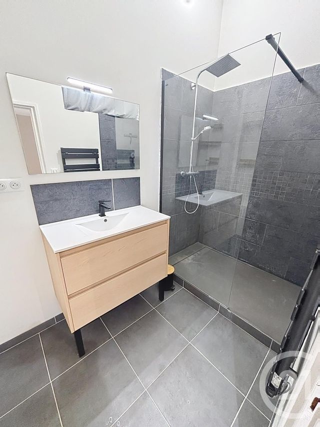 Appartement F2 à louer - 2 pièces - 60.9 m2 - CHALON SUR SAONE - 71 - BOURGOGNE - Century 21 Immobilière Jaurès