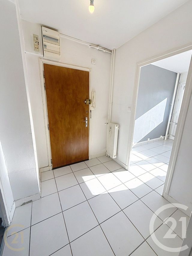 Appartement F3 à vendre - 3 pièces - 61.75 m2 - CHALON SUR SAONE - 71 - BOURGOGNE - Century 21 Immobilière Jaurès