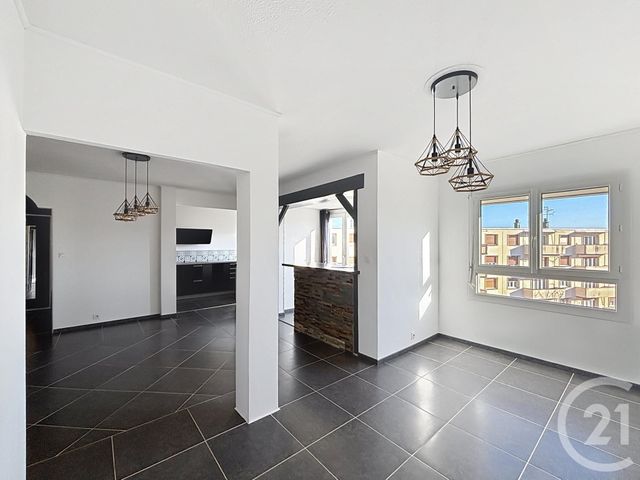 Appartement F5 à louer - 5 pièces - 84.0 m2 - CHALON SUR SAONE - 71 - BOURGOGNE - Century 21 Immobilière Jaurès