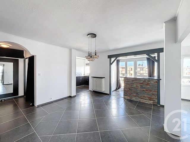Appartement F5 à louer - 5 pièces - 84.0 m2 - CHALON SUR SAONE - 71 - BOURGOGNE - Century 21 Immobilière Jaurès