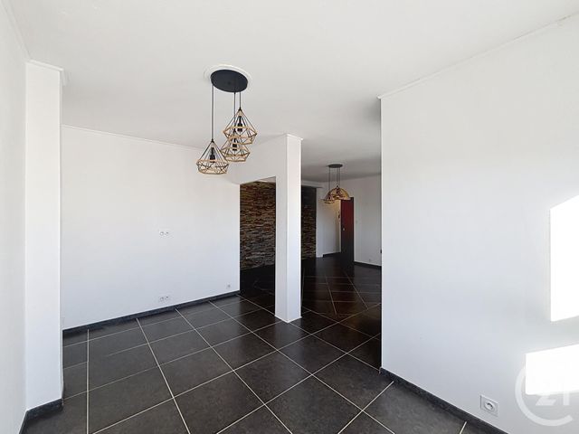 Appartement F5 à louer - 5 pièces - 84.0 m2 - CHALON SUR SAONE - 71 - BOURGOGNE - Century 21 Immobilière Jaurès